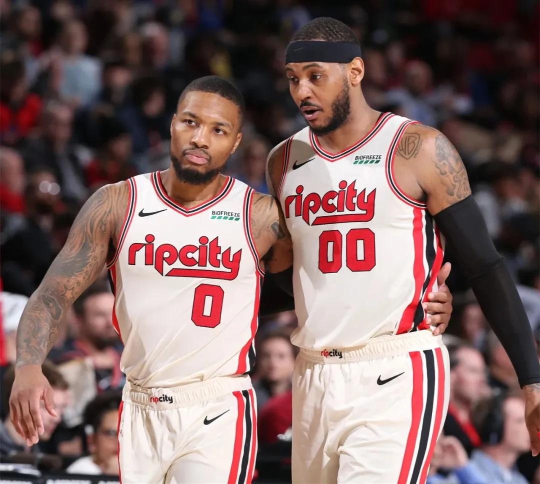 安东尼谈罢赛,安东尼出现平息球场矛盾