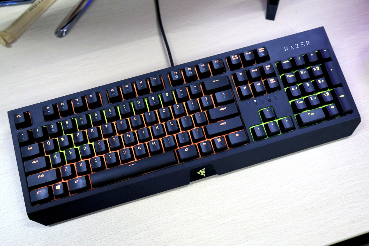 雷蛇黑寡妇蜘蛛V4键盘,黑寡妇蜘蛛轻装版键盘