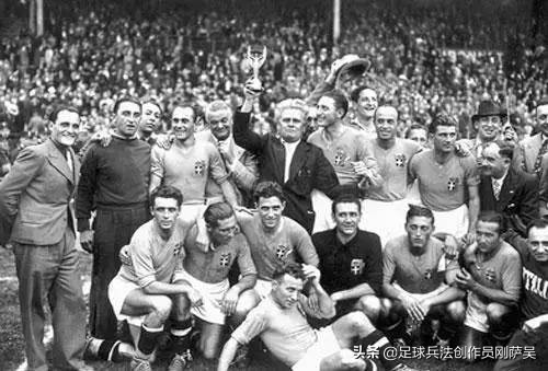 足球战术全解,足球战术详细解析