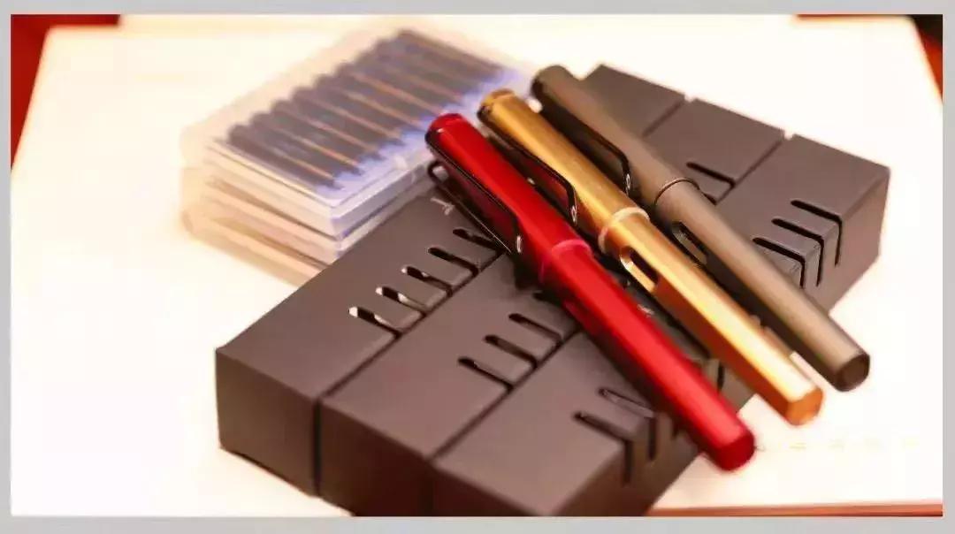 刘德华陈道明书法,刘德华井柏然领衔主演