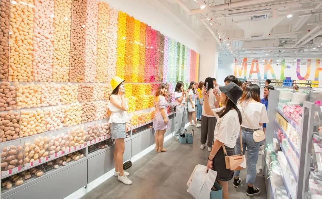 20年消费大涨的原因,靠营销火起来国产美妆如何崛起