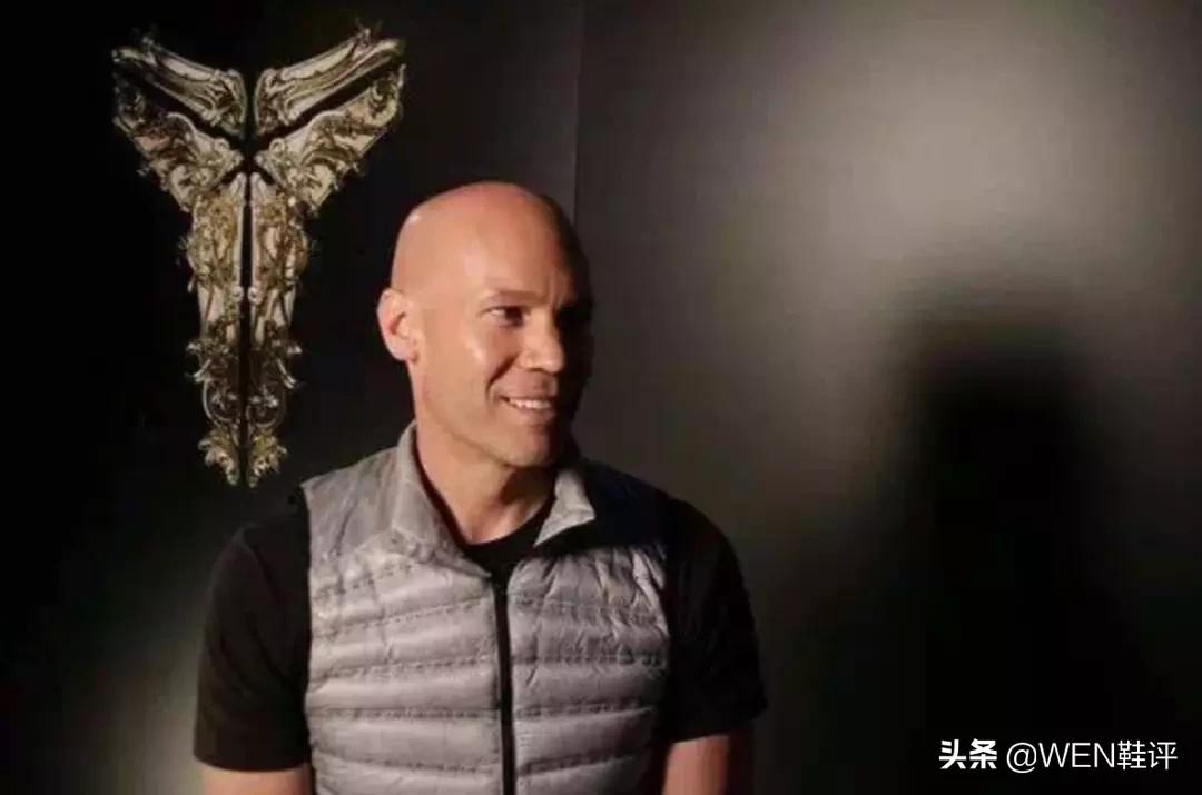 科比824故事,科比上脚nikezoomkobe4图片