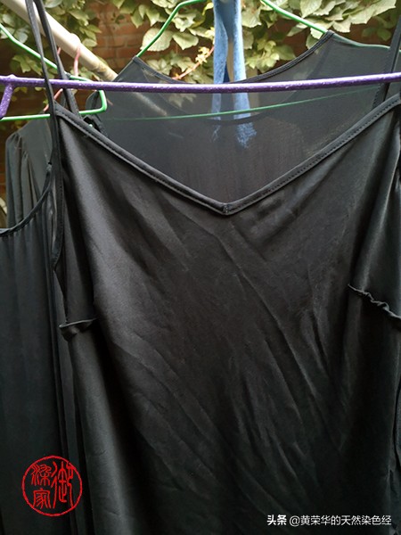 黑色桑蚕丝裙子什么时间穿,植物染裙子