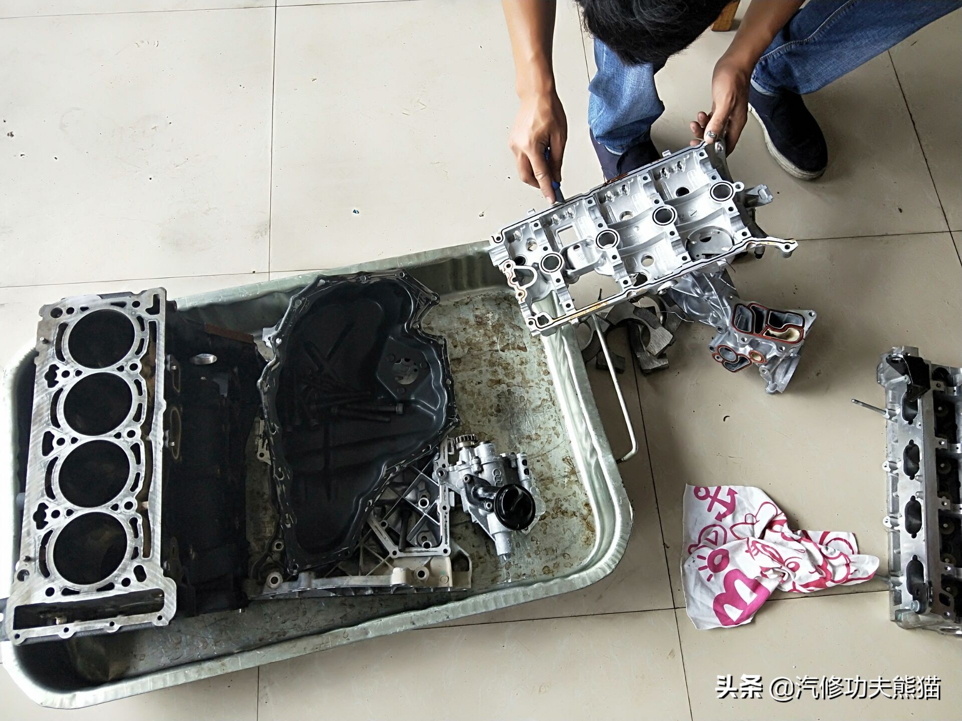 07年奥迪a6轻微烧机油怎么解决,奥迪2007款a6烧机油的原因