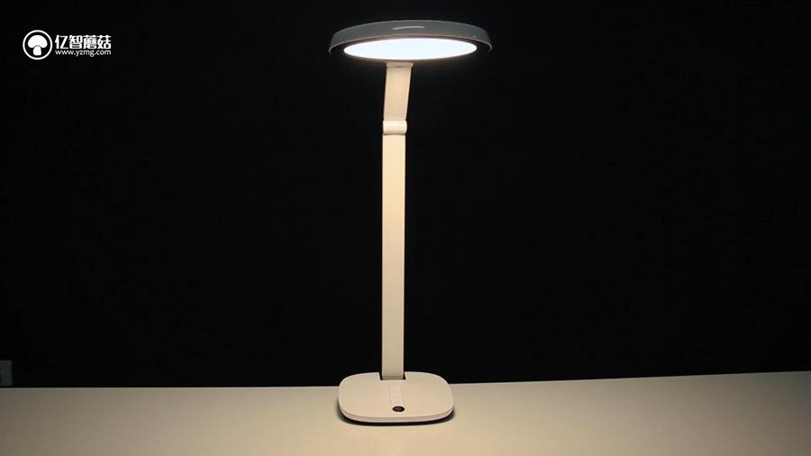 不要再相信“护眼灯”这种鬼话了！200~1500元台灯横测揭秘