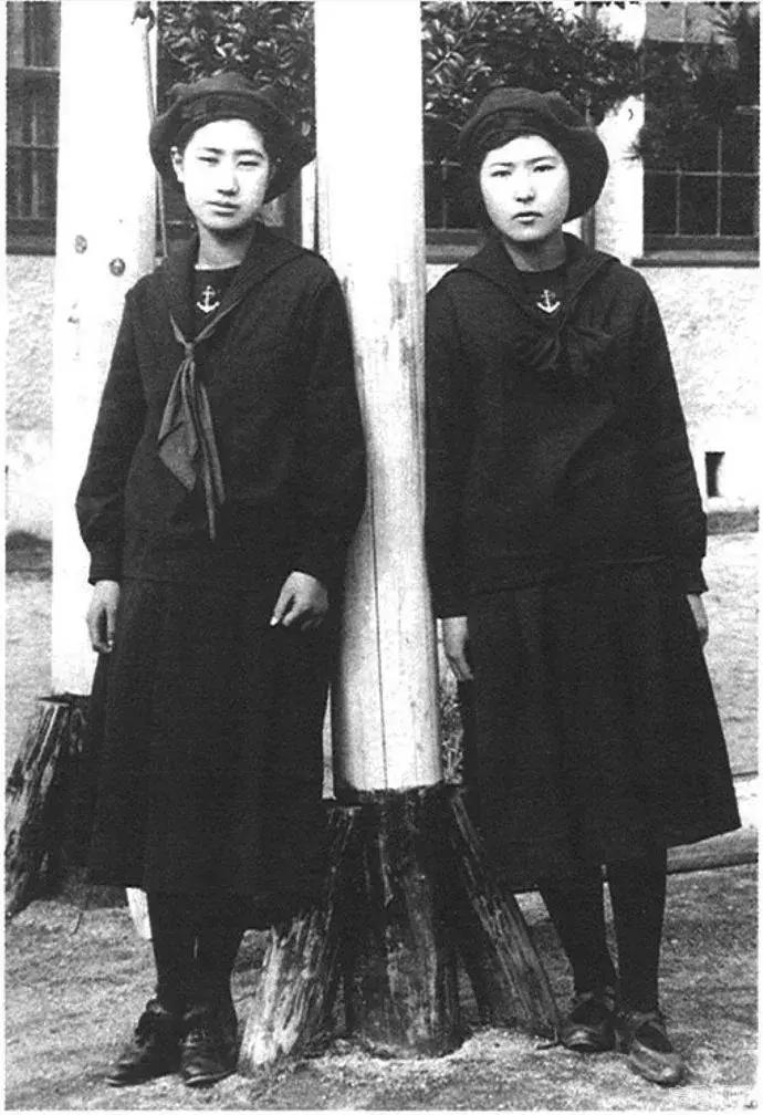 动漫感的水手服,水手服的结构