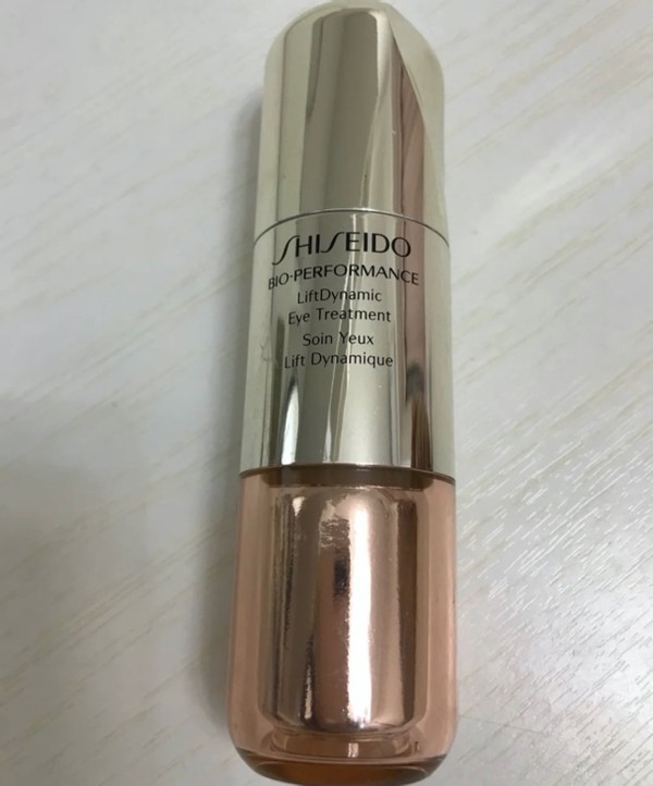 眼霜小棕瓶和兰蔻小黑瓶哪个更好,小棕瓶眼霜和兰蔻小黑瓶哪个更好