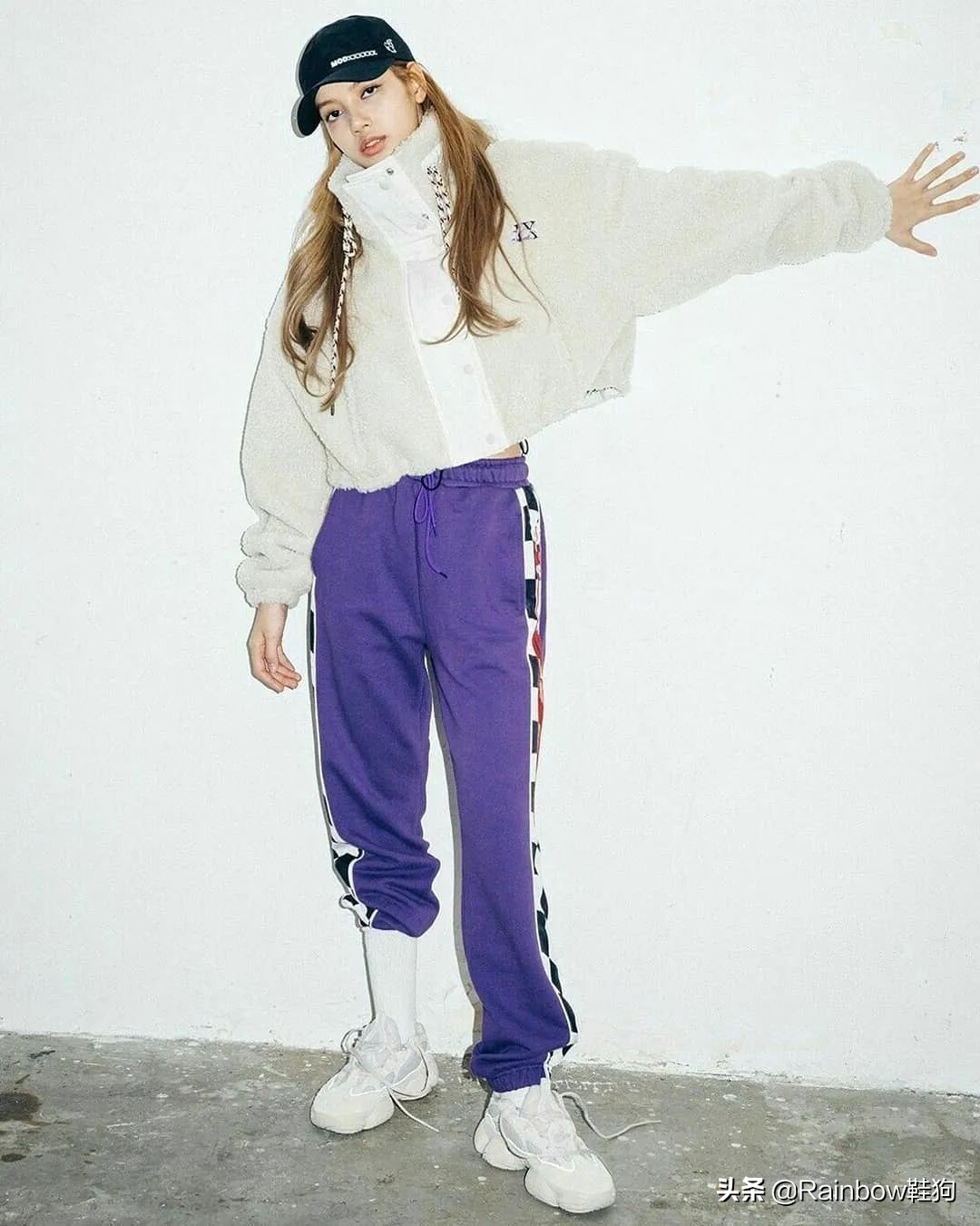 lisa穿什么鞋,人间芭比lisaattention