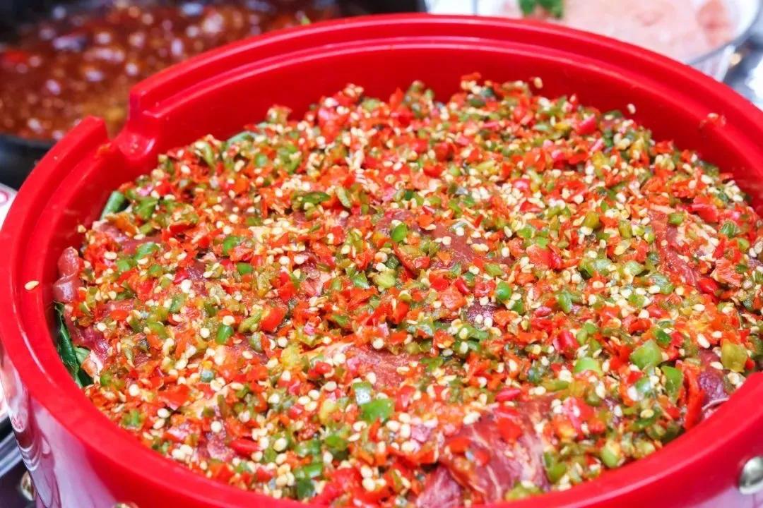 重庆串界一姐来昆明，5种口味掌中宝一次200串