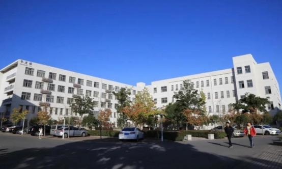 这所“名不见经传”的二本高校,就业率高达98%,不要小瞧它