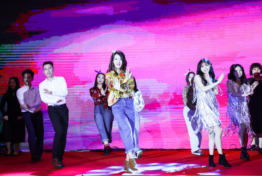 新征程爱华教育李校长,爱华教育平台