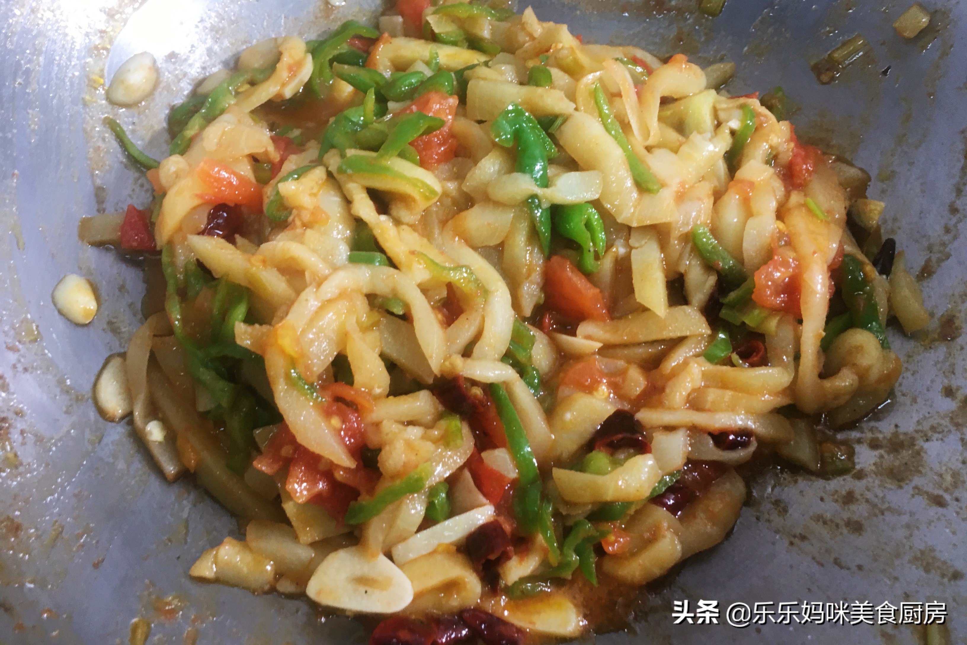 茄子买弯的好还是直的好,茄子买亮茄还是墨茄