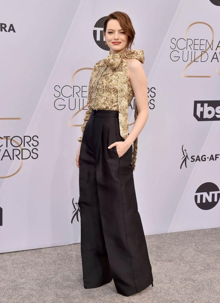 蕾哈娜与卡戴珊的关系,詹娜卡戴珊蕾哈娜