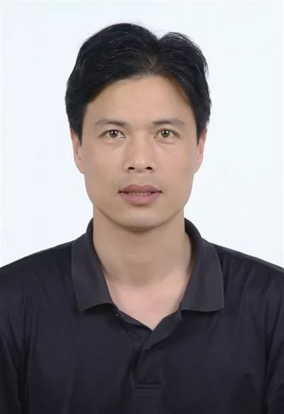 向广大患者致以新春的问候,向全国广大医务者祝贺医师节