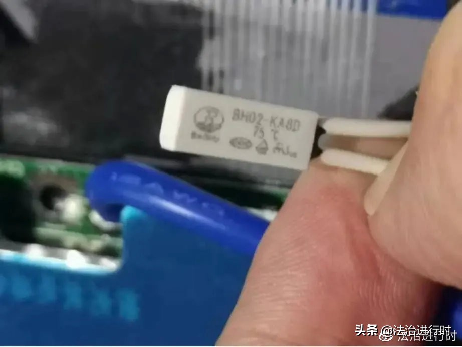 电动自行车电池48v53安违法,电动自行车充电桩乱象调查