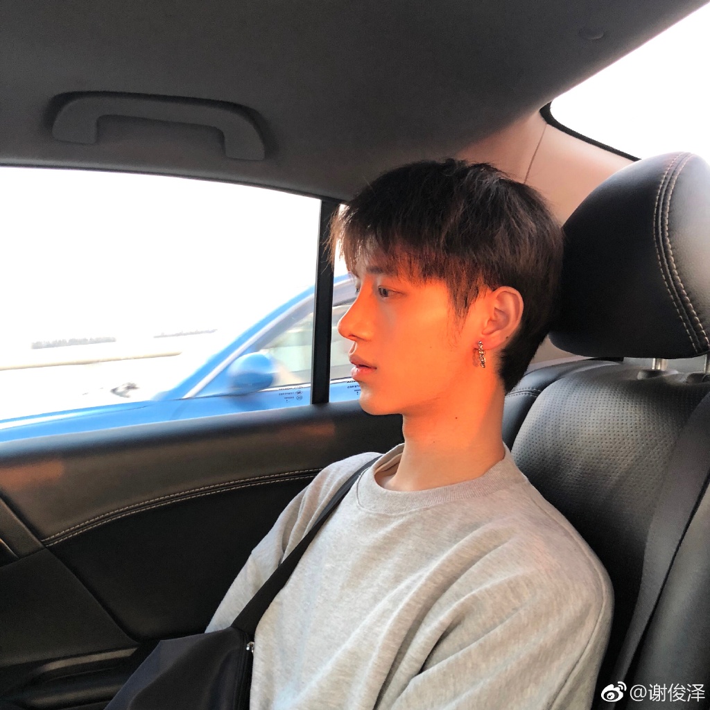 鏄撶儕鍗冪幒鐜嬭仾,鏄撶儕鍗冪幒鍜岀帇鎬濊仾鍚堢収