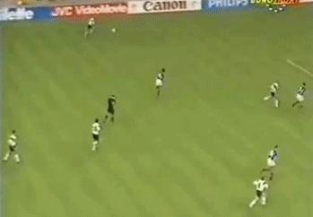 金球奖的“遗珠”尤尔根·克林斯曼，金色的轰炸机