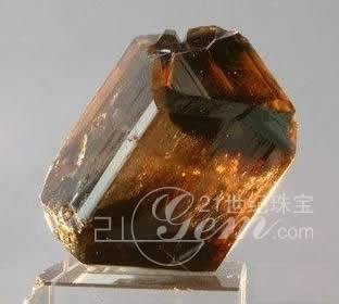 各种宝石原石的种类图片大全,高清彩色宝石原石图片大全