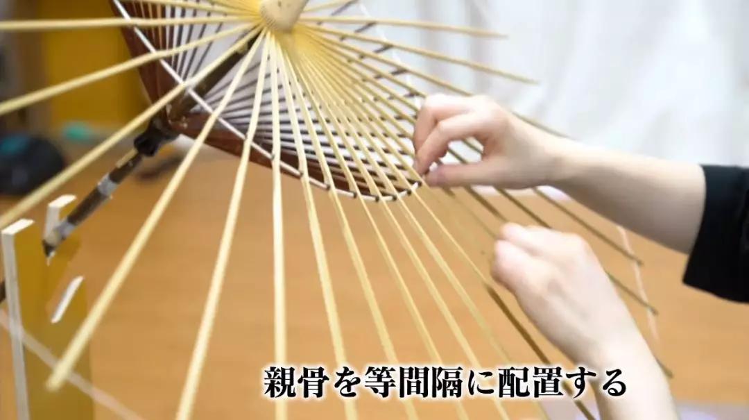 为英伦女神而生，20万日元一把的“樱和伞”，发售一小时就被抢光