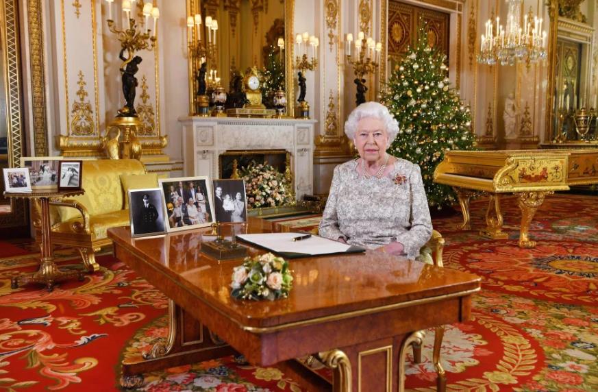 当王室成员打开大门在家里拍照时,我们才终可以一睹他们的豪宅