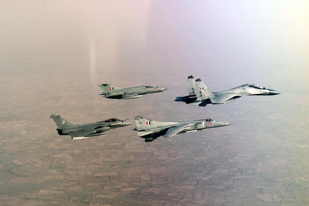 印度制造战斗机,印度的军事武器是不是万国造