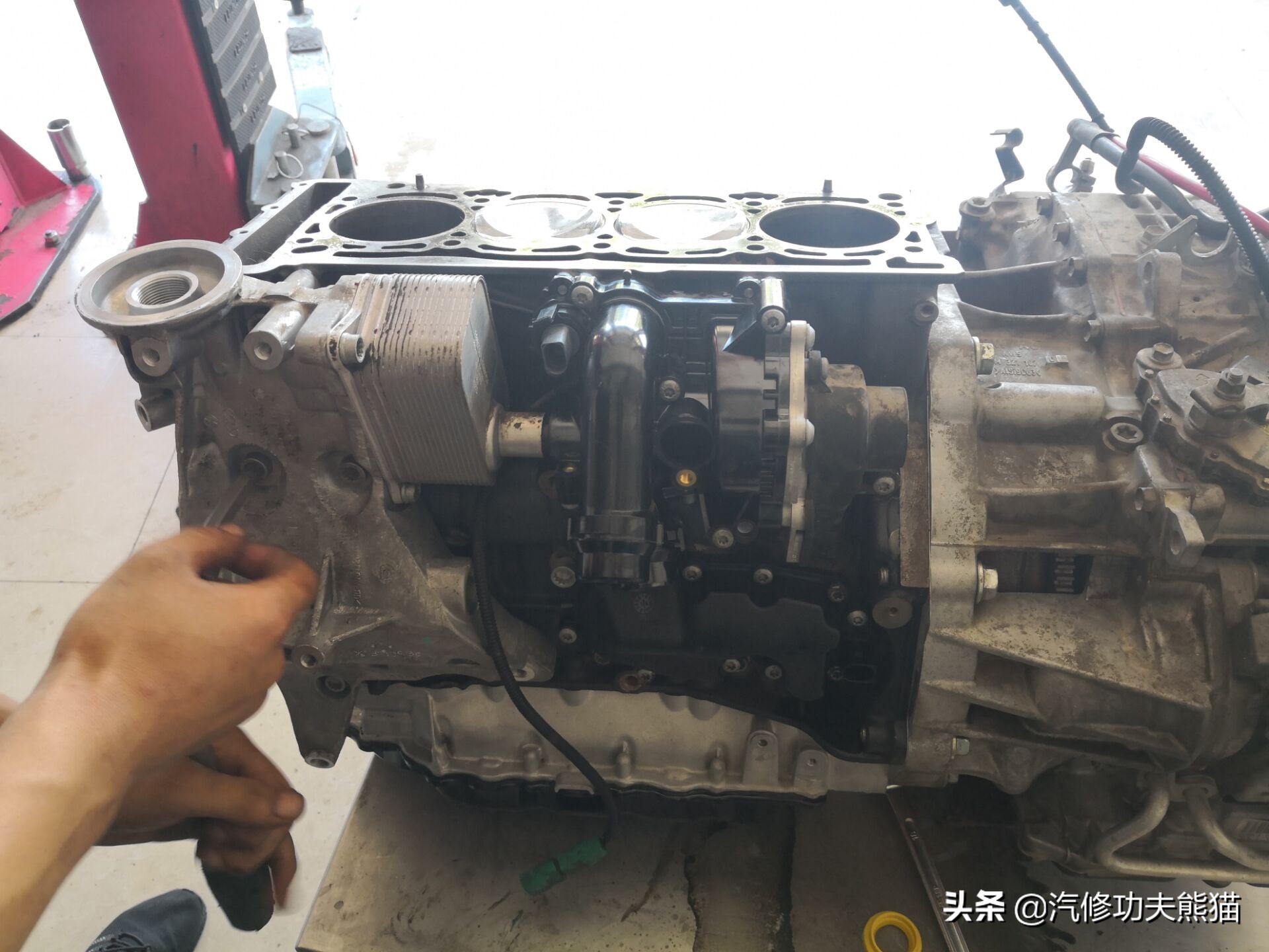 2017款途观丝绸之路1.8t烧机油吗,途观2015款1.8t四驱豪华版烧机油