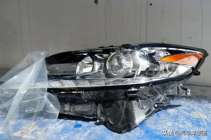 用可乐汽车大灯修复翻新,可乐牙膏翻新汽车大灯