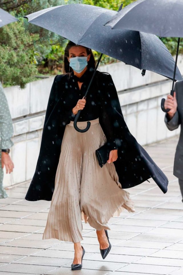 西班牙王后惊艳现场,西班牙王后惊艳全球