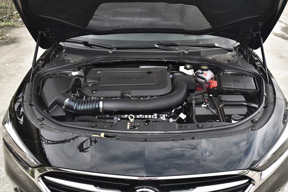 试驾君越动力,试驾别克君越雅阁