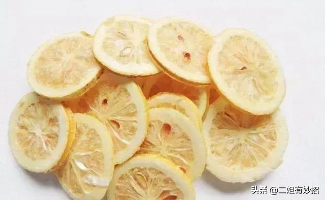 鞋子发臭怎么办？教你五招除鞋臭，脱鞋再也不尴尬