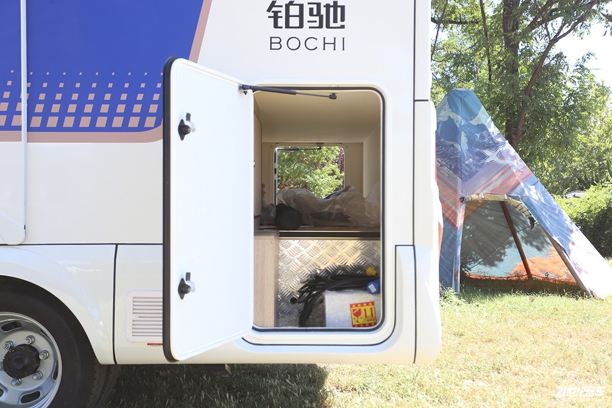 干湿分离淋浴的房车,干湿分离的房车卫生间价格表