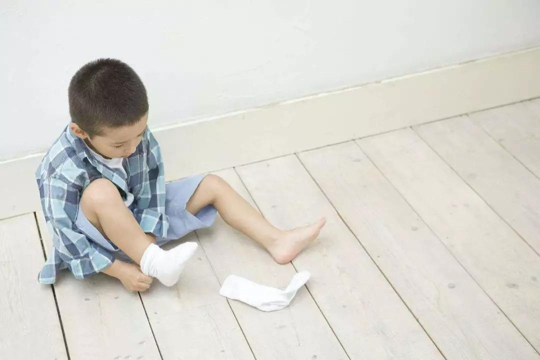 小孩有小偷小摸的毛病怎么办,怎样帮助孩子改掉小偷小摸的习惯