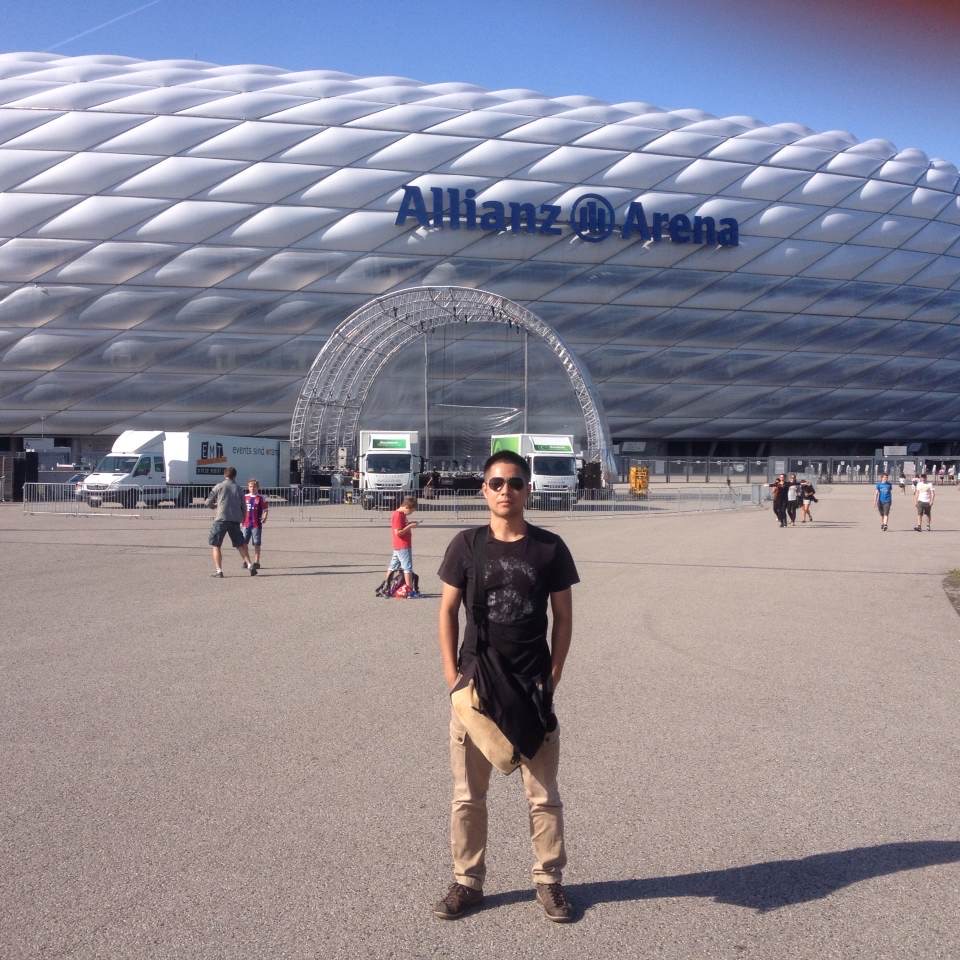 我带着巴塞罗那，登顶了珠峰