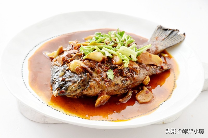 简单又好吃的炖鱼做法,微辣炖鱼