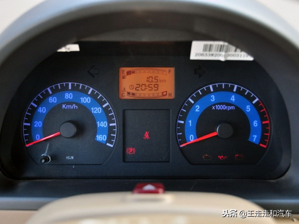 吉姆尼军绿版视频,吉姆尼军绿色小越野车