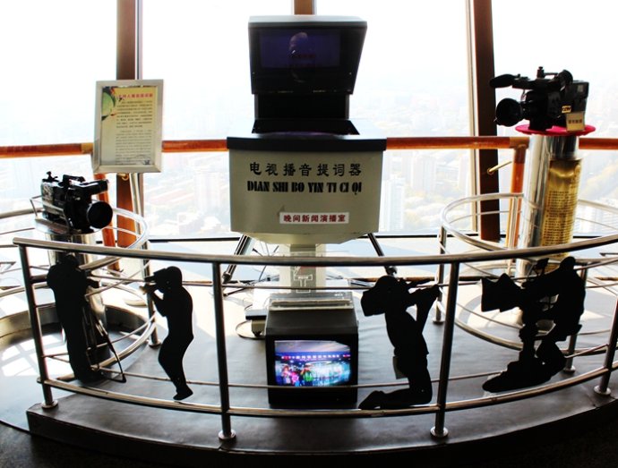 最早期的中央电视台广播员都有谁,中央人民广播电台几位老播音员