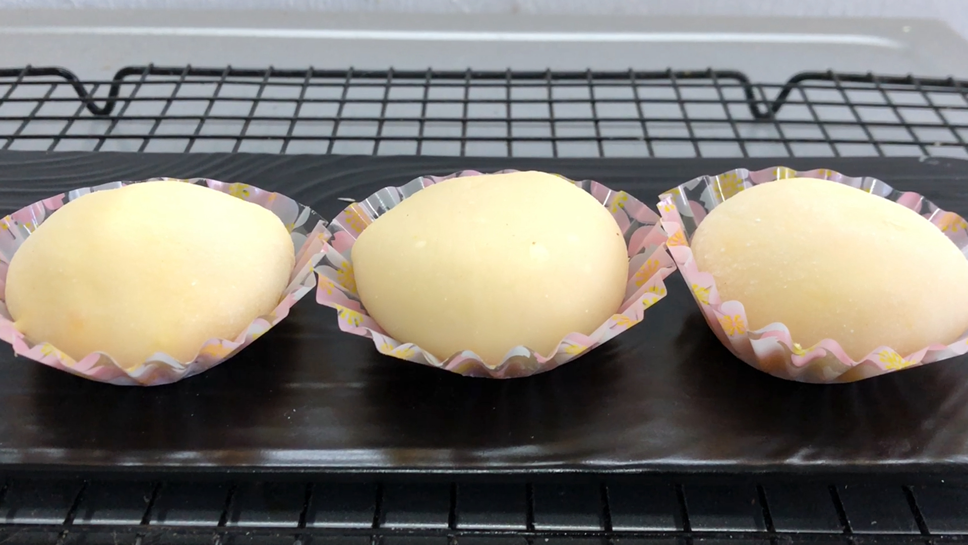 雪媚娘和冰淇淋做法,蜜雪冰城冰淇淋怎么做雪媚娘