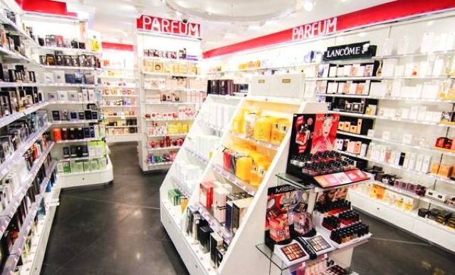 机场免税店真的便宜么,揭秘机场免税店真的便宜吗