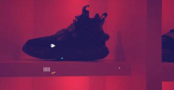 李宁国货时装周发力,李宁新出的秋季外套运动风