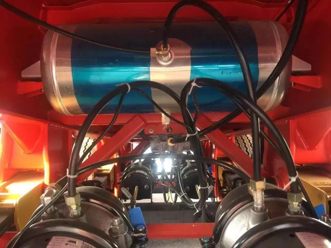 梁山首达挂车,首达自卸挂车最新款