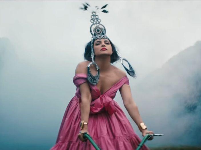 普里扬卡乔普拉图片,普里扬卡乔普拉超人