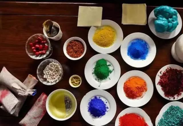 怎么鉴别绿松石真假最简单的办法,原石绿松石鉴别真假视频