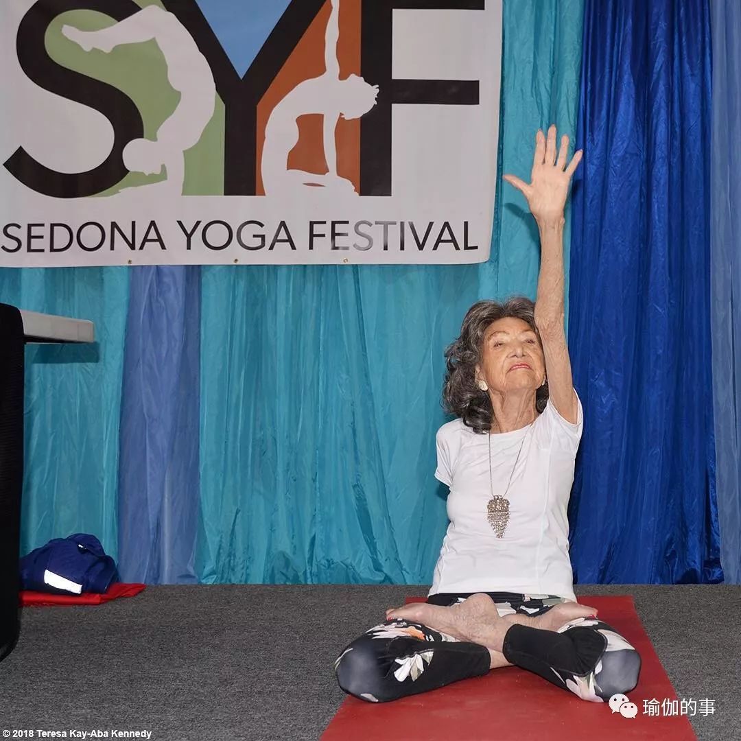 世界最小年龄的瑜伽教练,世界最年长瑜伽老师