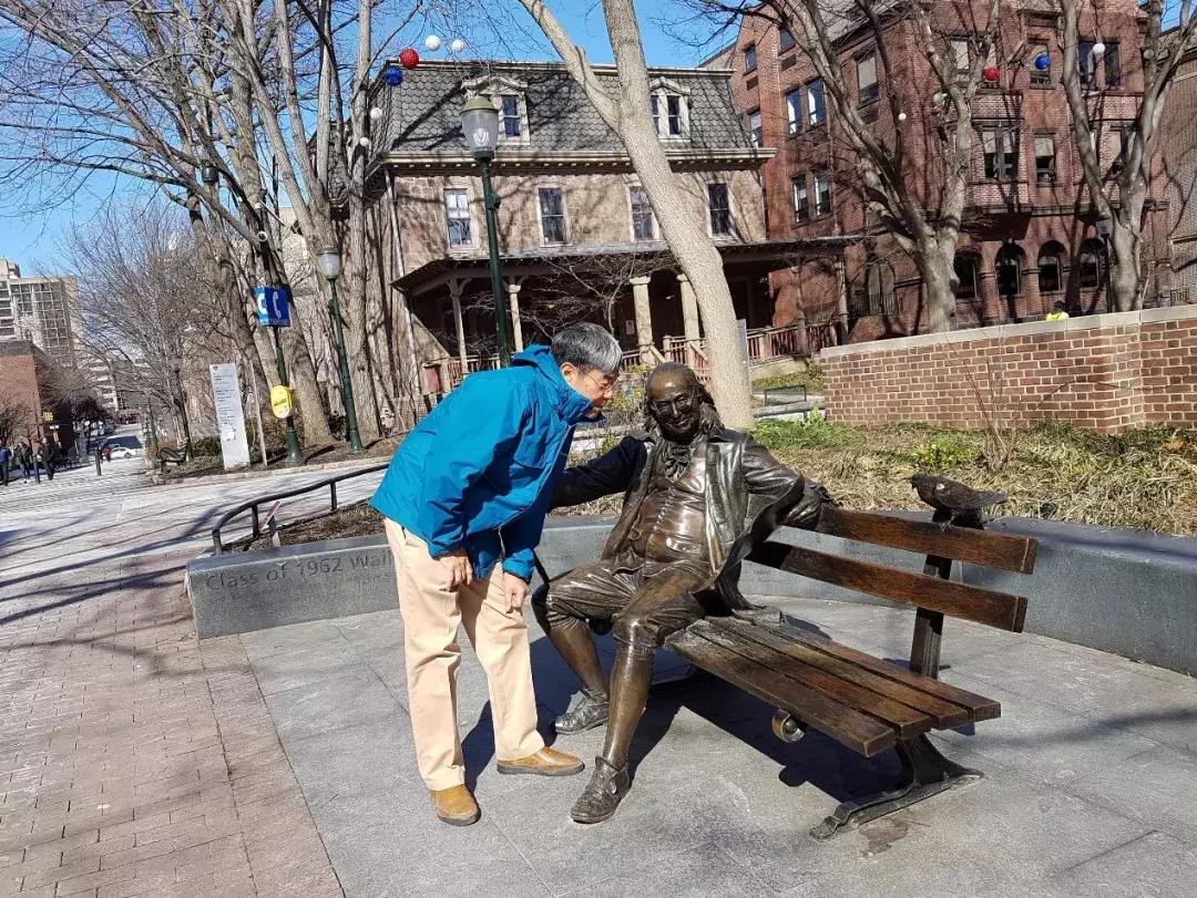 雷电与权杖：被情敌称颂的富兰克林│左图右史