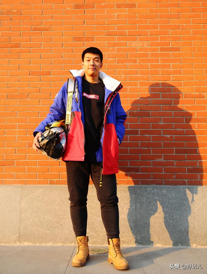 运动服饰新潮流,谁说运动上衣穿不出高定感