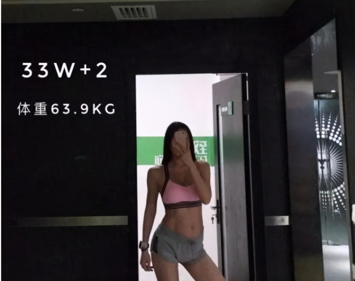 孕七个月隐约看到马甲线,怀孕马甲线特别明显