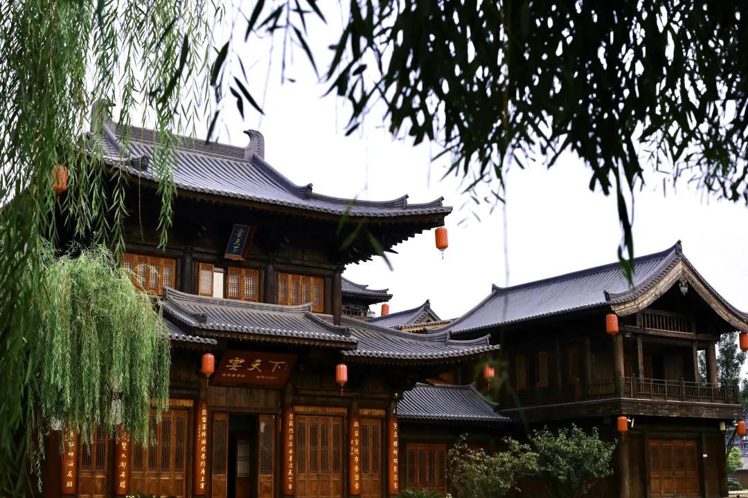 90后董事长年会视频,90年后董事长