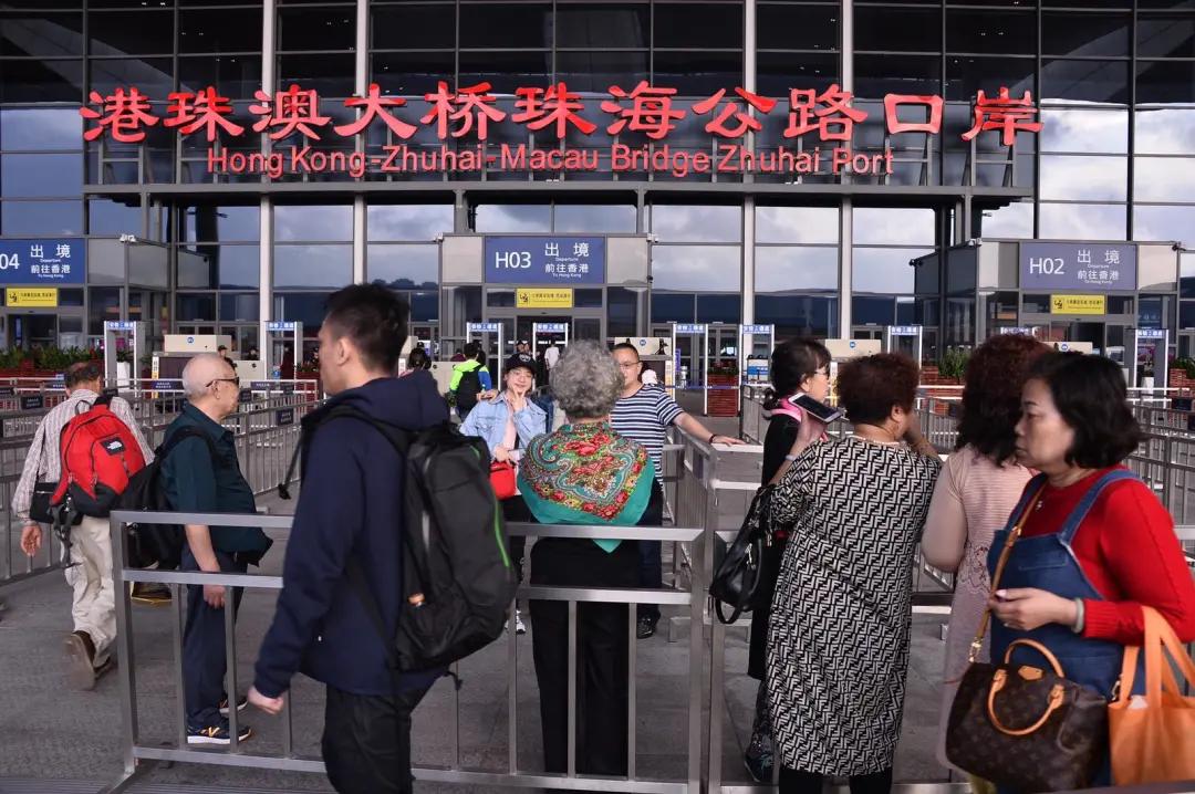 深圳湾口岸最新入境香港消息,深圳湾香港入境人工通道