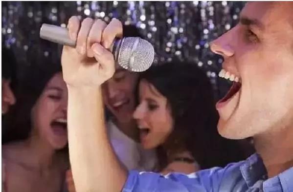 左腰痛癌症早期信号,乳房癌症的早期信号