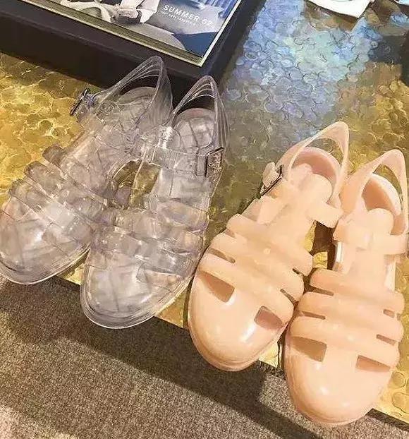 香奈儿包包五千左右,香奈儿lv土到爆